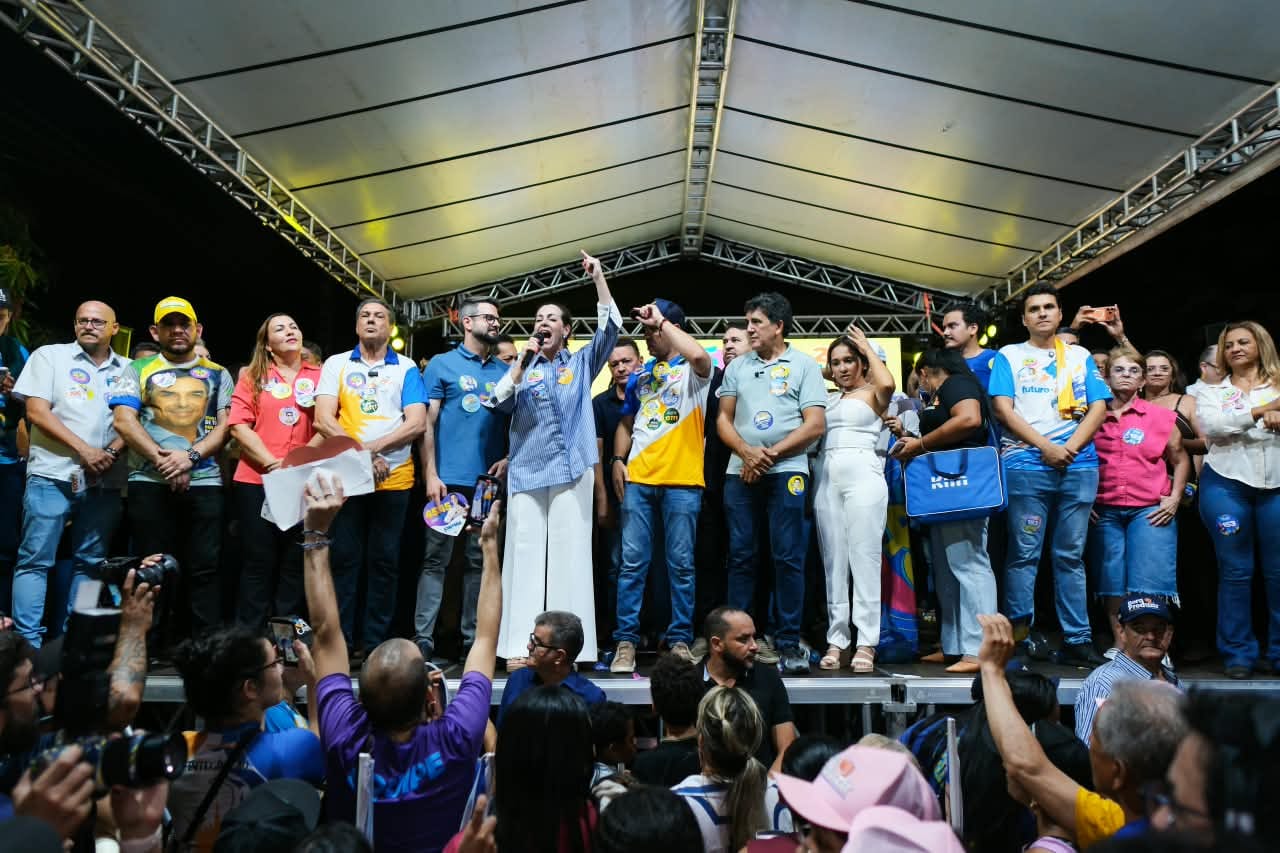 Cinthia encerra campanha em Palmas e pede voto casado por Vicentinho