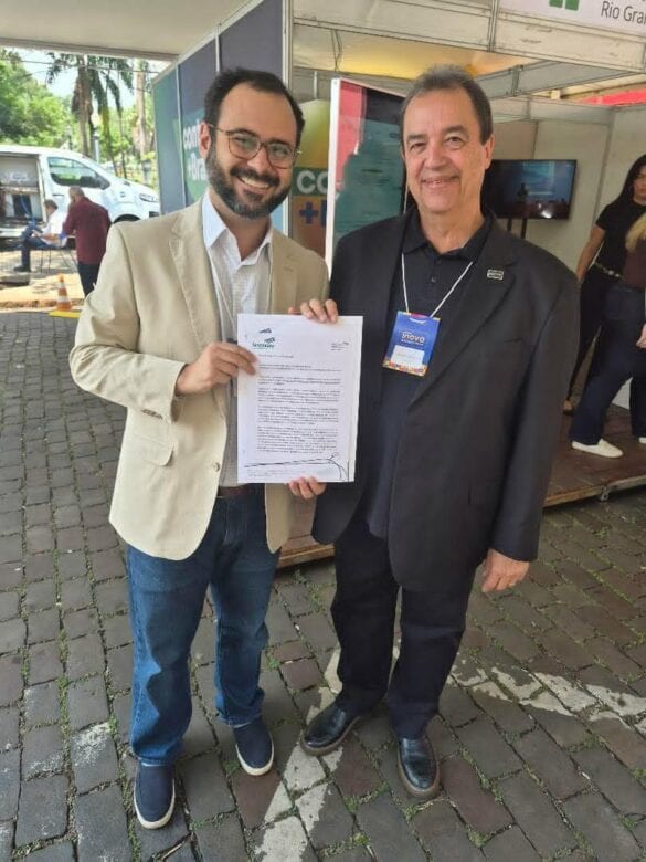 SINCOVARP entrega ofício ao ministro pelo reajuste do teto do Simples