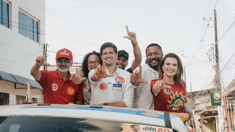 João Campos encerra campanha com 80 km de carreatas e promete barrar aumento da água