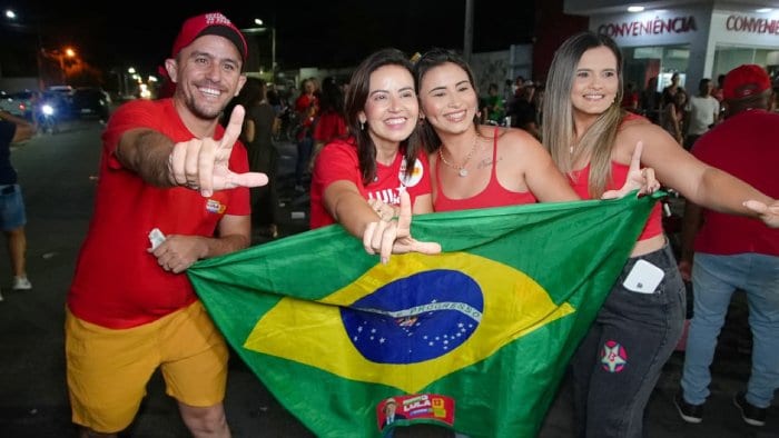 Pollyanna participa de atos pró-Lula no Sertão da Paraíba