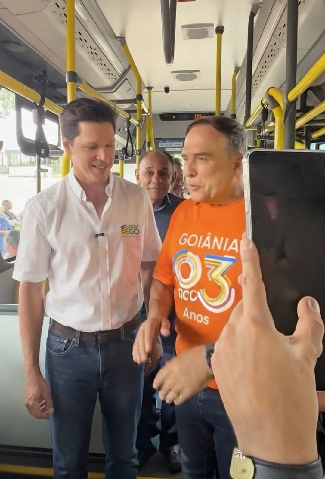 NO ANIVERSÁRIO DO GOVERNADOR DANIEL VILELA, GOIÂNIA GANHA NOVE NOVOS ÔNIBUS E AVANÇOS NO TRANSPORTE COLETIVO