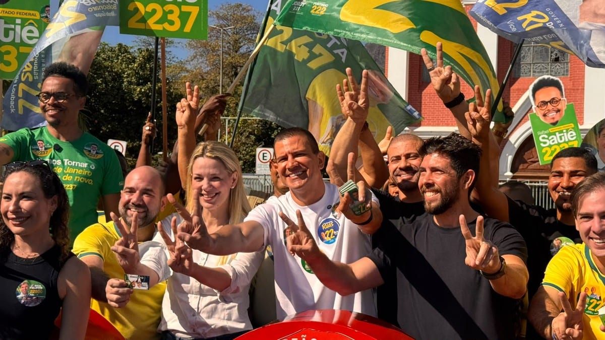 Douglas Ruas começa campanha em Bangu; Paes dá entrevistas e faz críticas