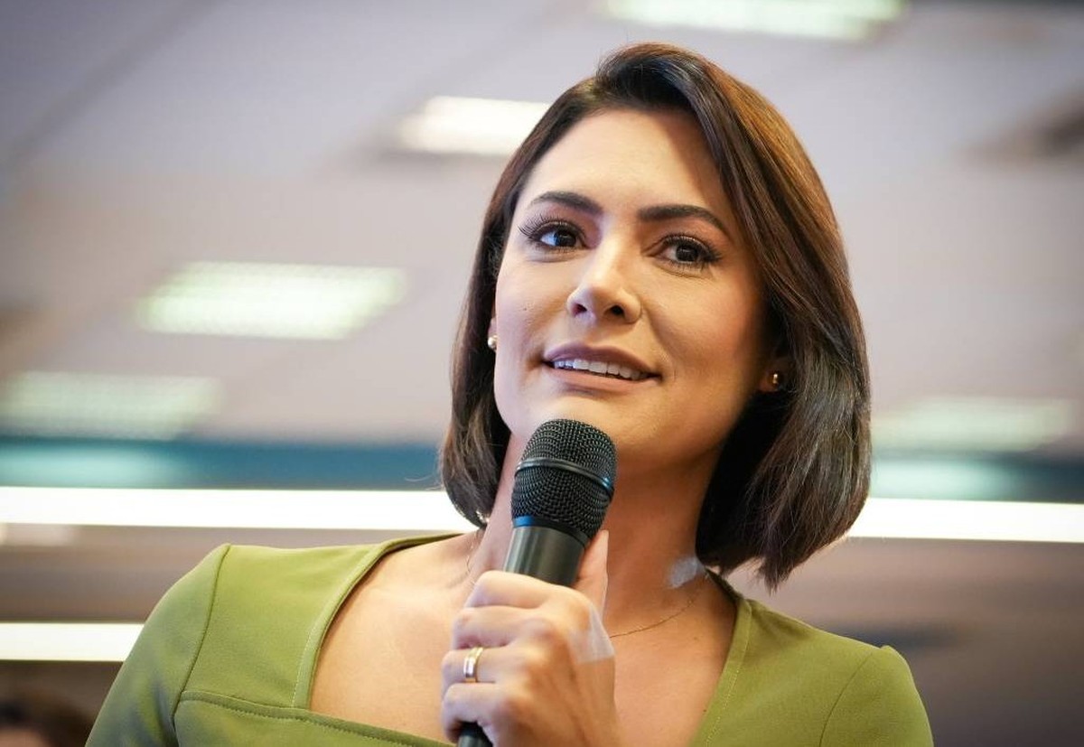 Michelle Bolsonaro é oficializada como candidata ao Senado no DF