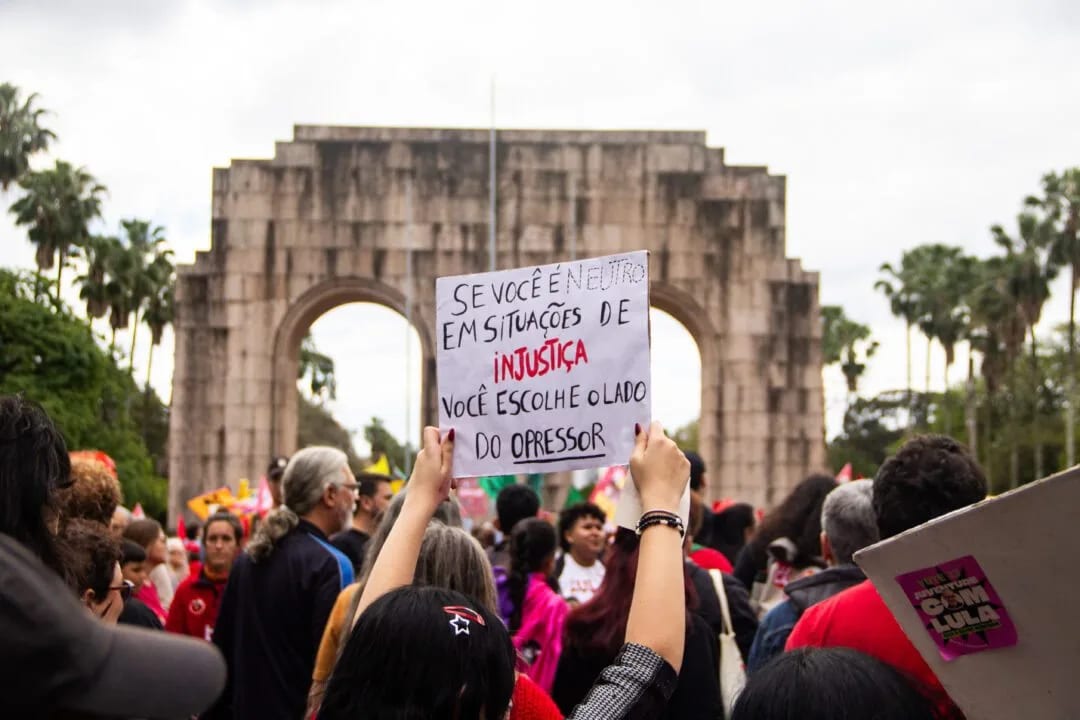 Perseguição política se espalha por colégios e universidade do RS após eleição