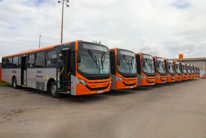 Comissão de Transporte da CLDF dá 10 dias para Semob explicar retirada de ônibus da Marechal