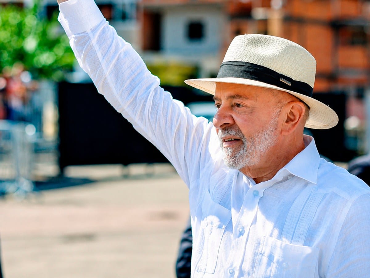 Governo Lula tem 46% de aprovação e 49% de desaprovação