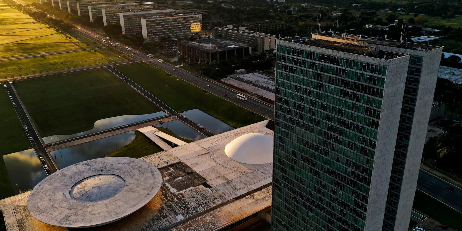 Eleições 2026: o que fazem senadores, deputados federais, estaduais e distritais
