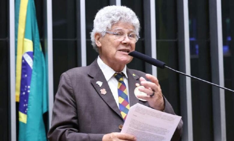 Chico Alencar propõe declarar devoção a Nossa Senhora Aparecida patrimônio imaterial