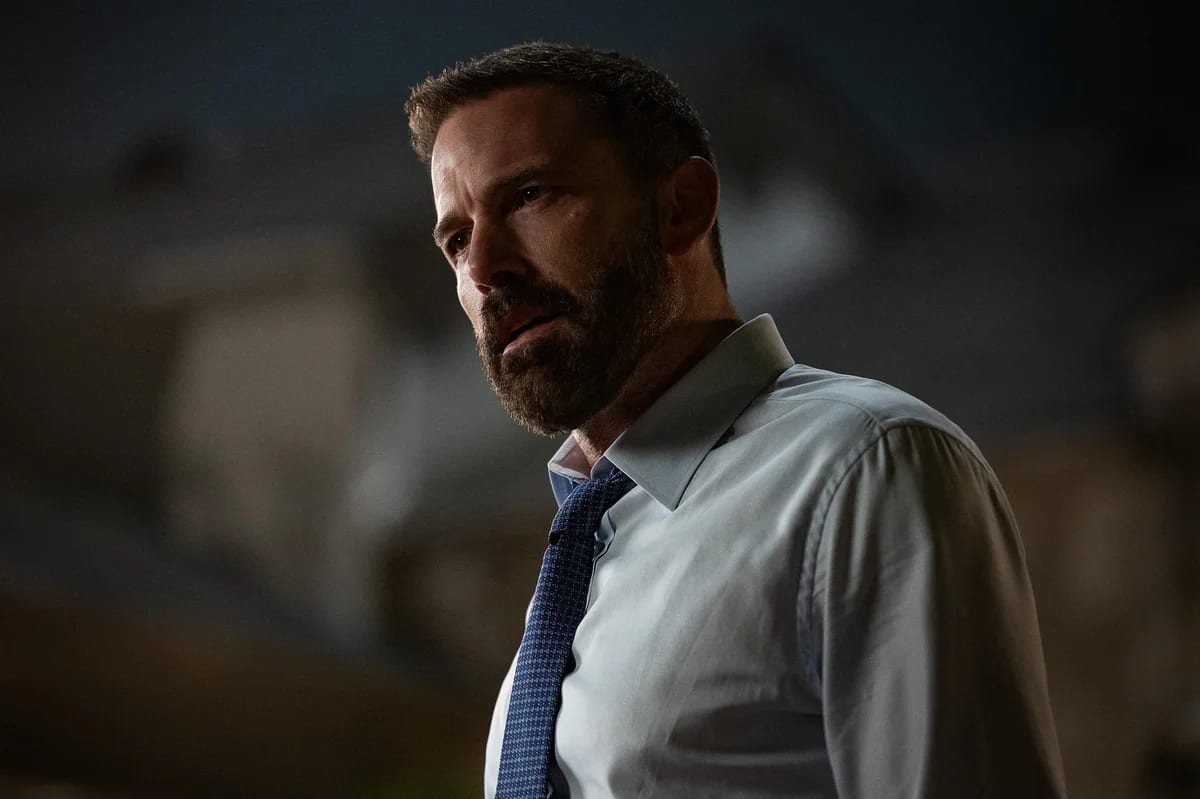 Ben Affleck dirige e estrela filme da Netflix que parece cópia ruim de clássico japonês