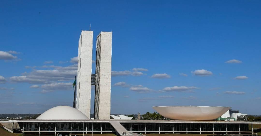 Congresso terá semana decisiva sobre fim da 6×1 e taxa das blusinhas
