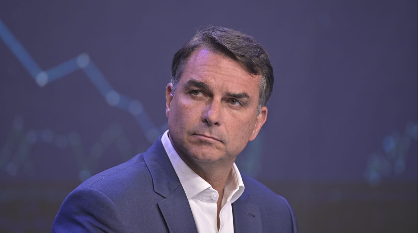 Flávio Bolsonaro é o mais votado em Curitiba e no Paraná