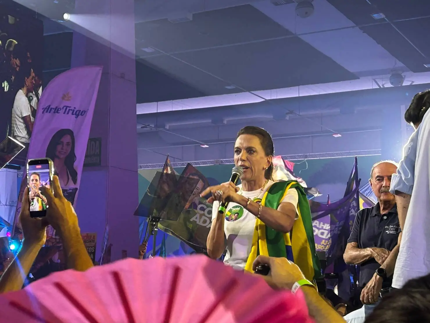 Gracinha Caiado oficializa candidatura ao Senado e critica segurança de Lula