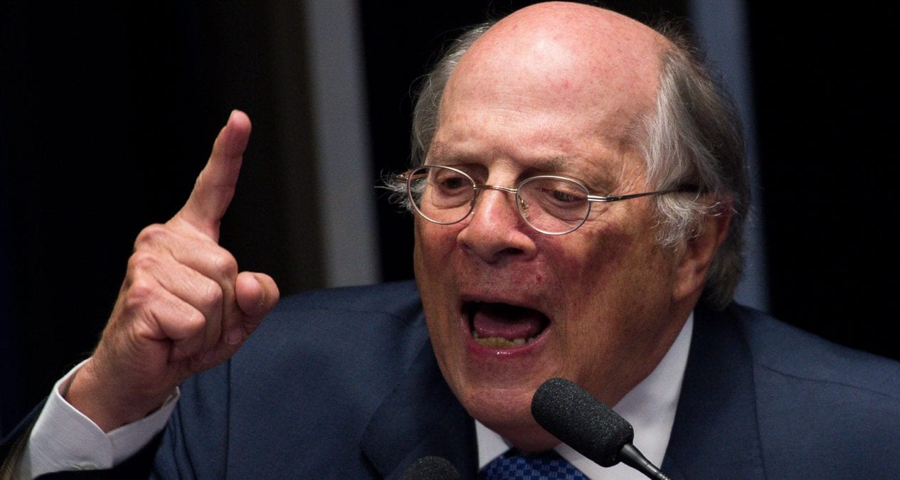 Autor de impeachment de Dilma diz que votar em Flávio é “desamor à democracia”