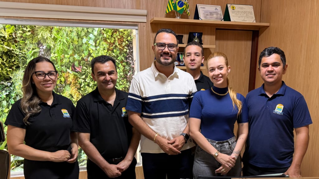 Câmara de Porangatu entrega equipamentos de áudio e vídeo pela primeira vez