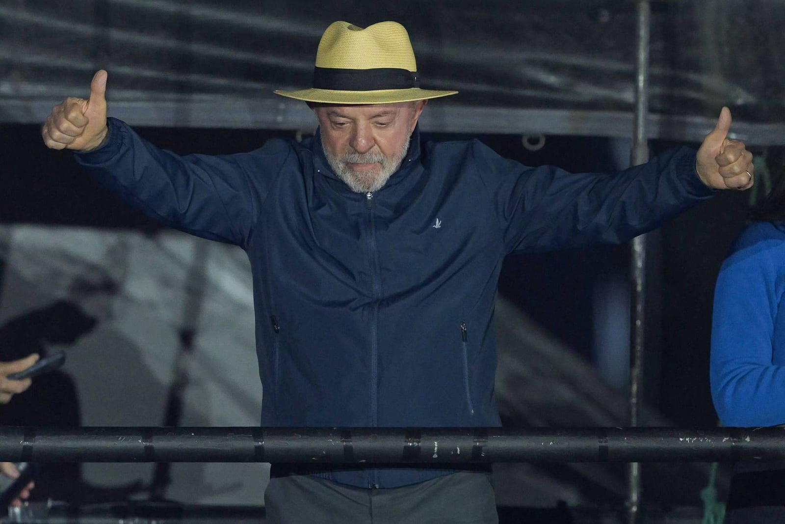 Campanha de Lula intensifica atos de rua na reta final