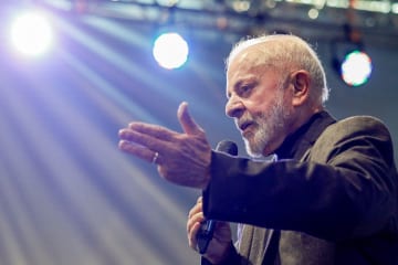 Lula critica armas após vídeo de criança armada e dispara contra Bolsonaro e Flávio