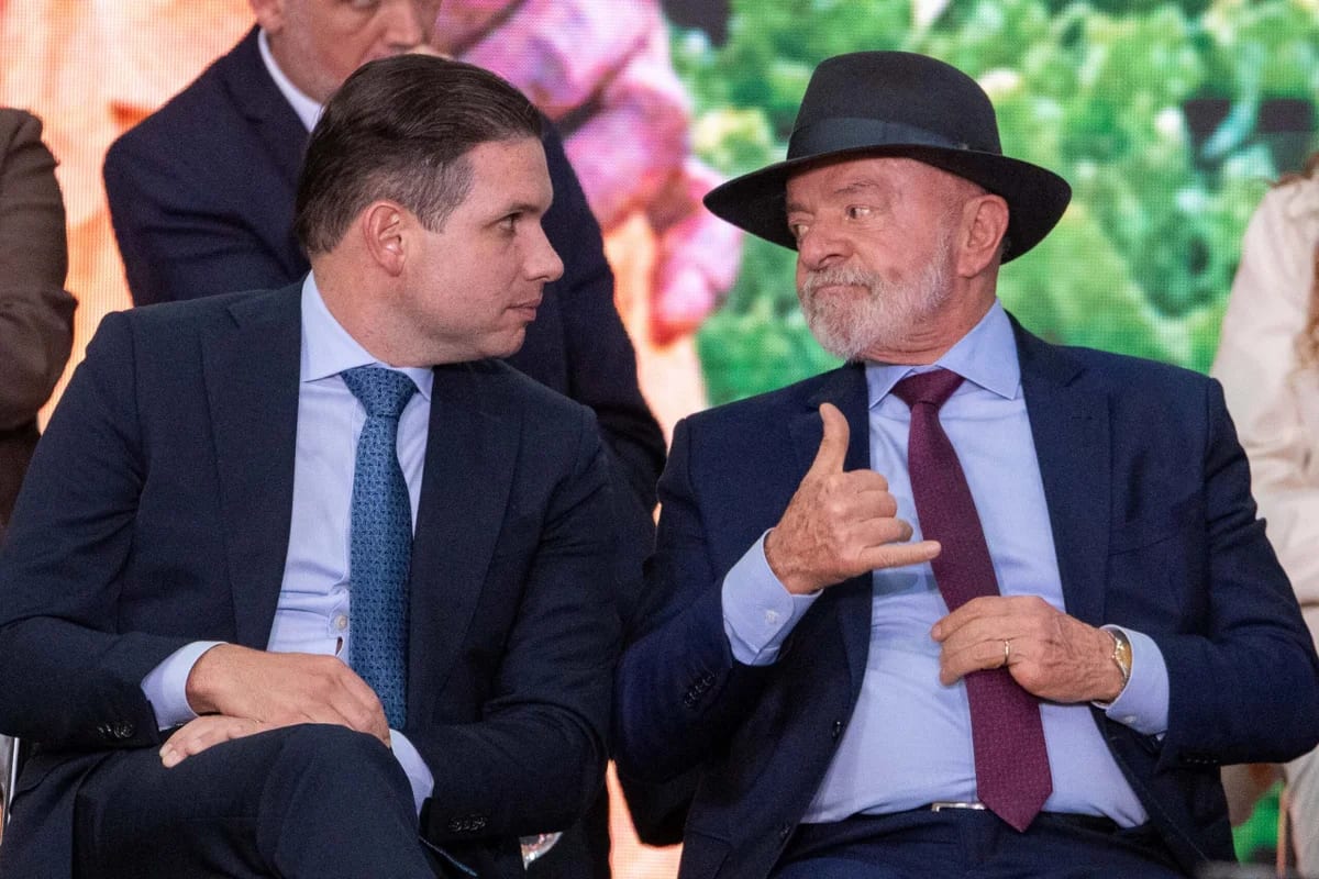 Aproximação de Hugo Motta com Lula afasta PL na disputa pela Câmara
