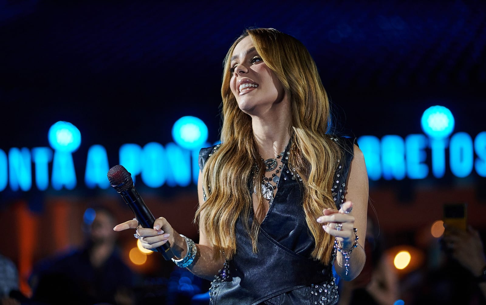 Show de Mari Fagundes contratado por R$ 200 mil é cancelado após Justiça entender que demandas essenciais de Firminópoli