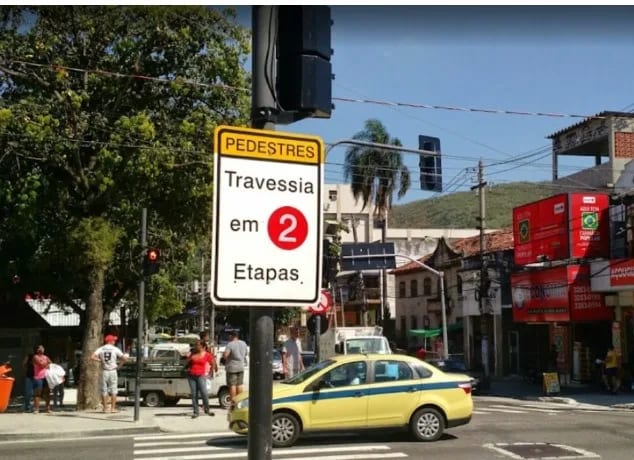 Cidades que envelhecem: calçadas e travessias impedem autonomia de pessoas idosas