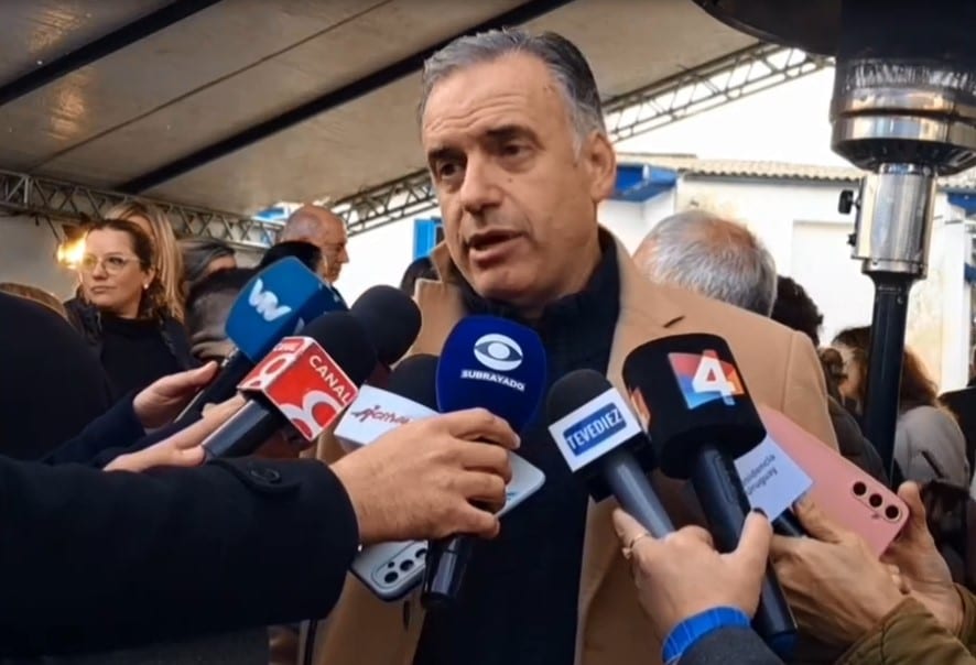 Orsi inaugura CTI Neonatal em Rivera e anuncia avanço em acordo com Brasil