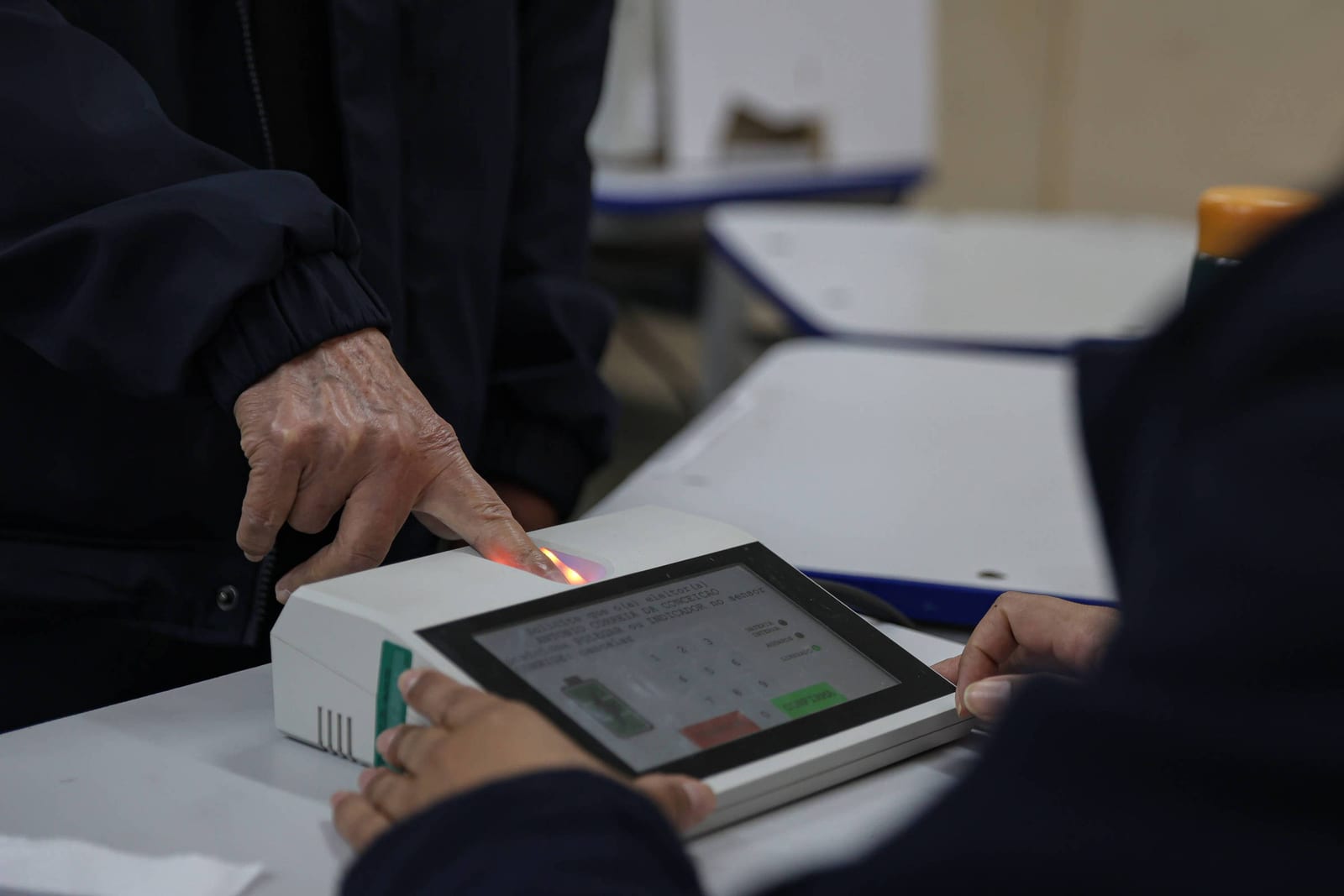 Pessoas com 70+ têm mais interesse político e preferem Lula, diz Datafolha