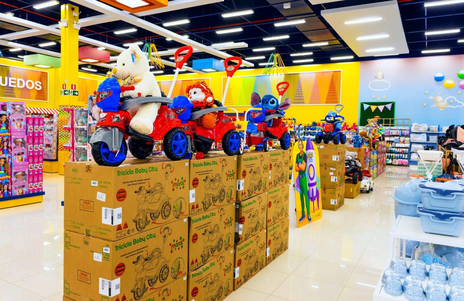 Brinquedos ganham espaço entre presentes para o Dia das Crianças