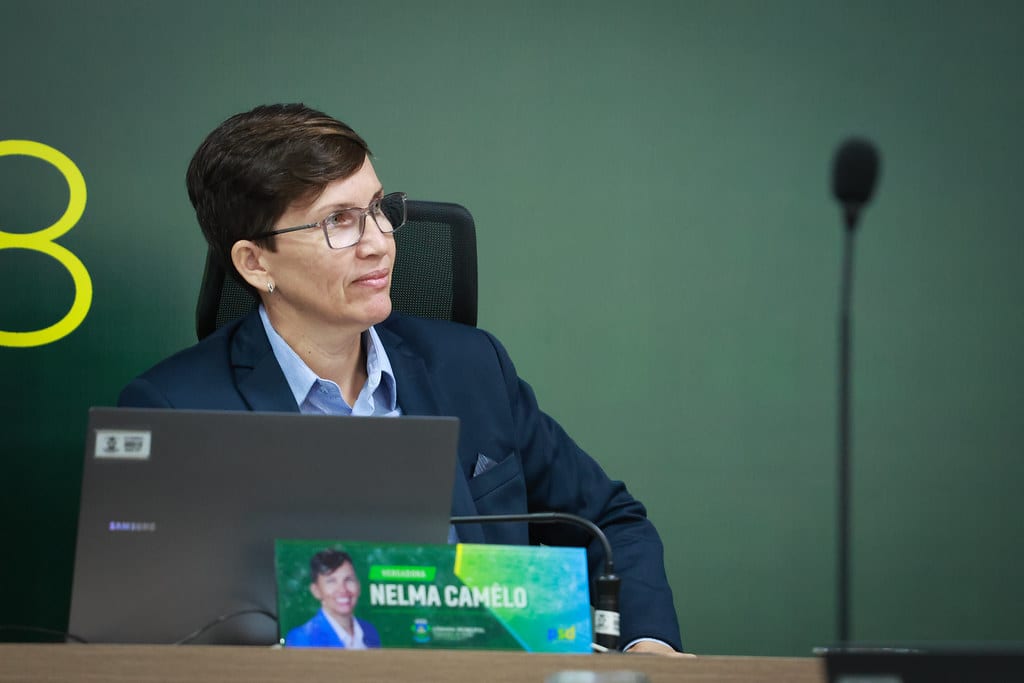Nelma Camêlo apresenta indicações para saúde de servidoras e jornada de servidores com deficiência