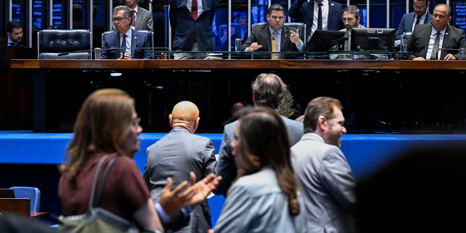 Alcolumbre diz que Senado vota fim da escala 6x1 após as eleições