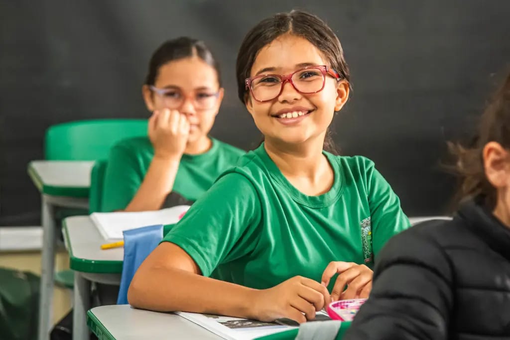 Prefeitura de Paranaguá orienta famílias sobre reserva técnica de uniformes prevista em lei e como medida de planejament