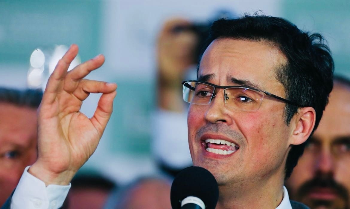 Entre a cruz e a espada: Senado ou STF?