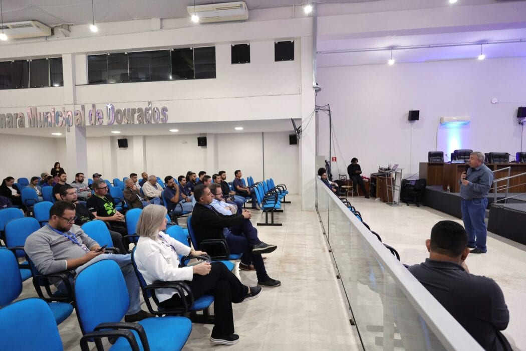 Dourados intensifica fiscalização contra fios irregulares e marca mutirão em setembro