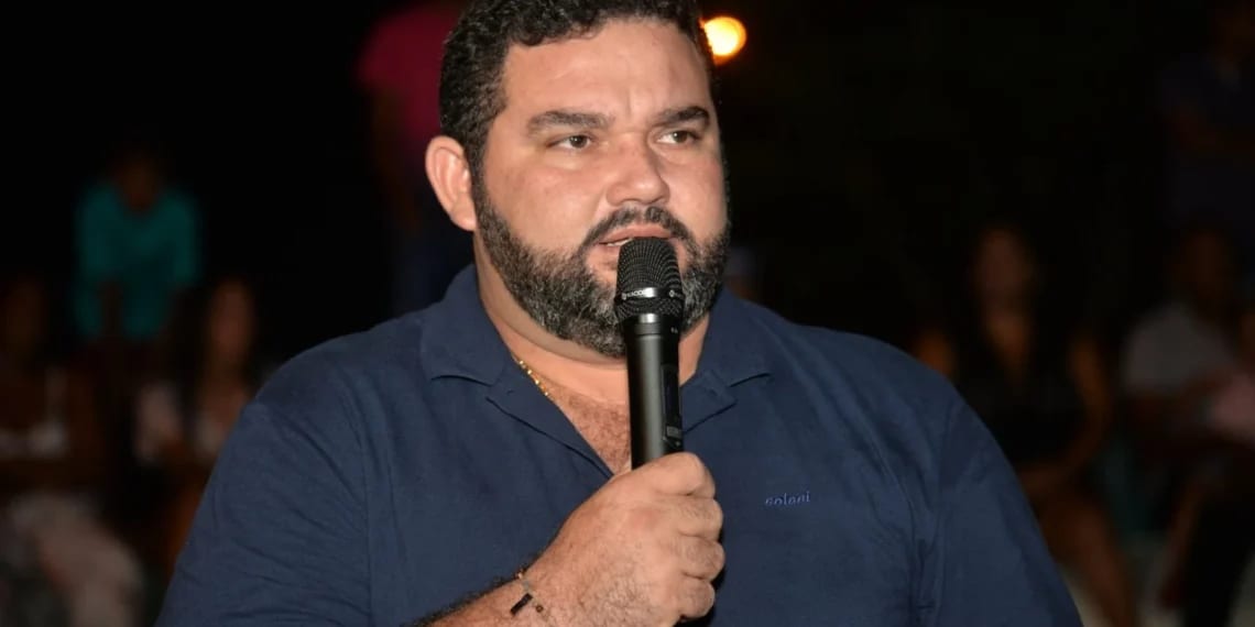 Prefeito de São Salvador abandona Dorinha e declara apoio a Vicentinho Jr