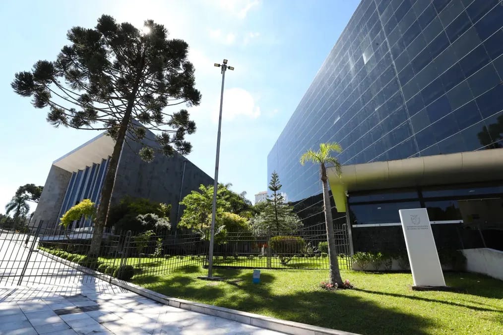 Partidos progressistas ampliam bancada na Alep