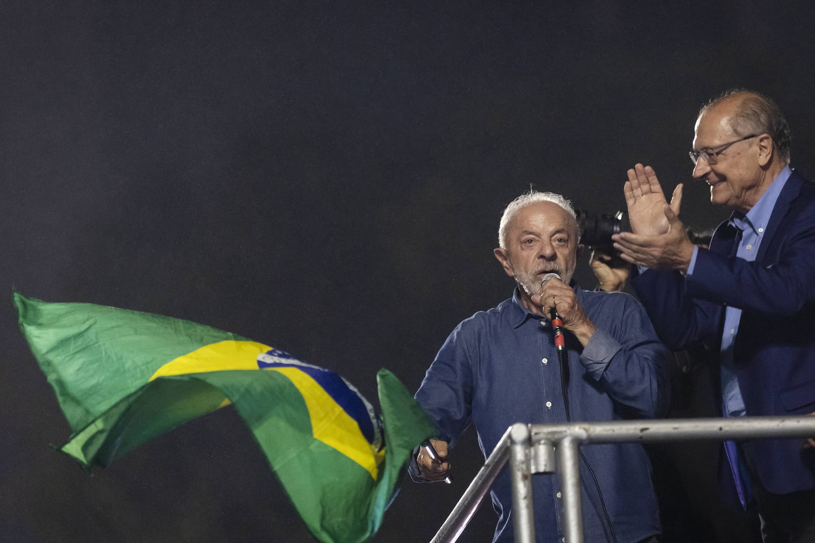 Vitória de Lula teve ineditismos com virada, volume de votos e idade do eleito