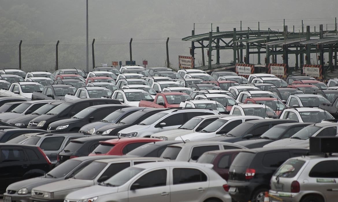 Detran-SP realiza leilão de veículos em Franca