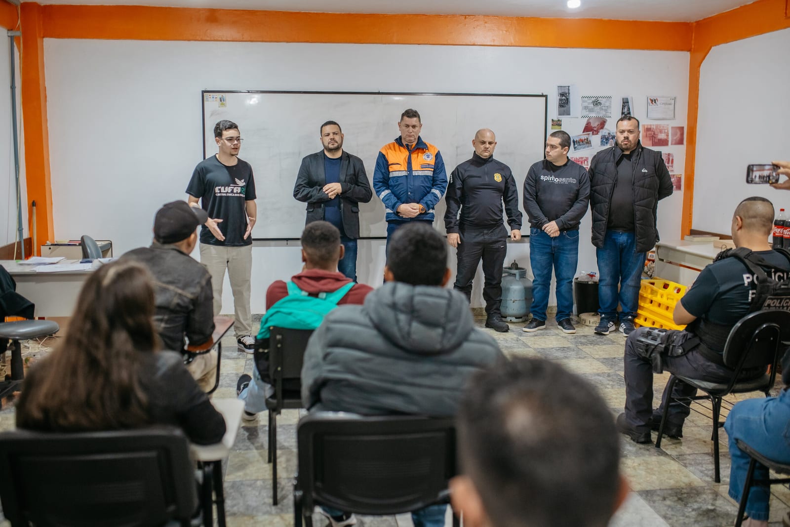 27 formam-se como bombeiros civis em Canoas; 5 vão integrar Defesa Civil