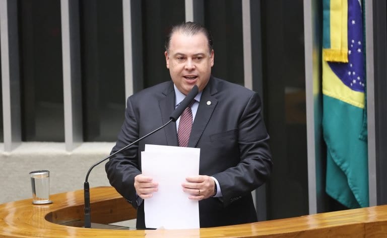Câmara aprova proibição de ruas com nomes idênticos no mesmo município