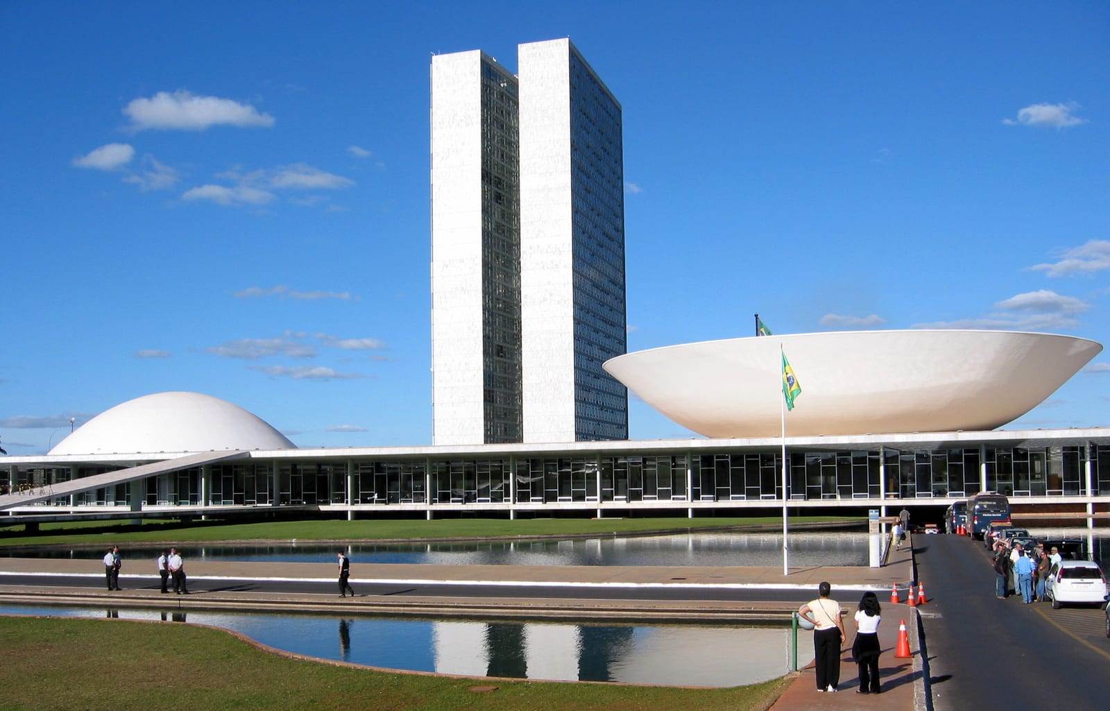Campanha por ‘ministra negra’ lembra: senadores decidem indicações ao STF