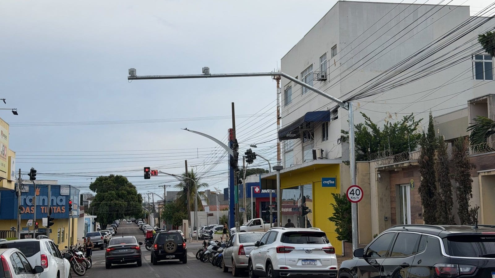 Em dois meses, sistema de monitoramento registra mais de 700 mil infrações de trânsito em Barra do Garças. Avanço de sin