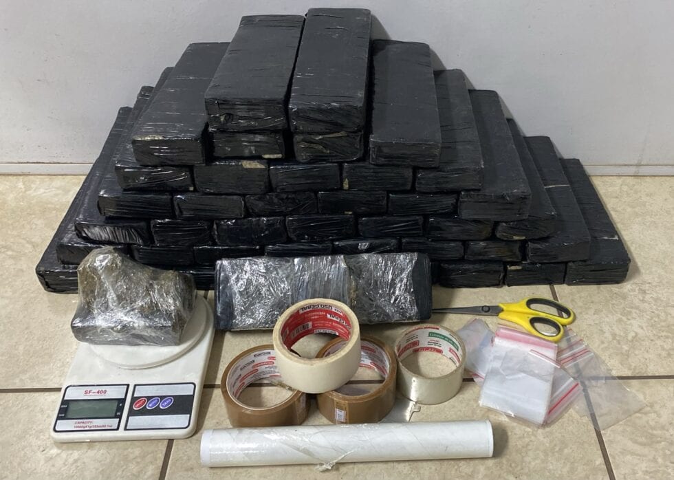 Casal é preso com mais de 31 quilos de maconha no Parque Alvorada, em Presidente Prudente