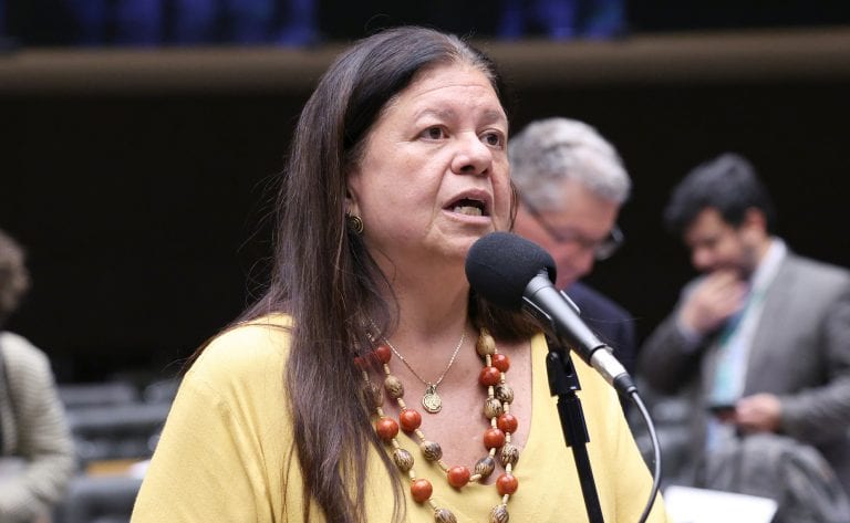 CCJ aprova justiça gratuita para pessoas com neoplasia maligna e com deficiência