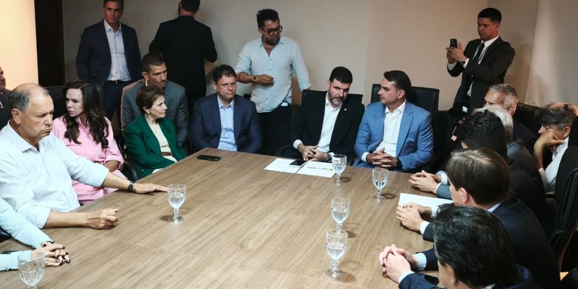 FPA confirma apoio a Flávio Bolsonaro no segundo turno e cobra compromissos para o agro