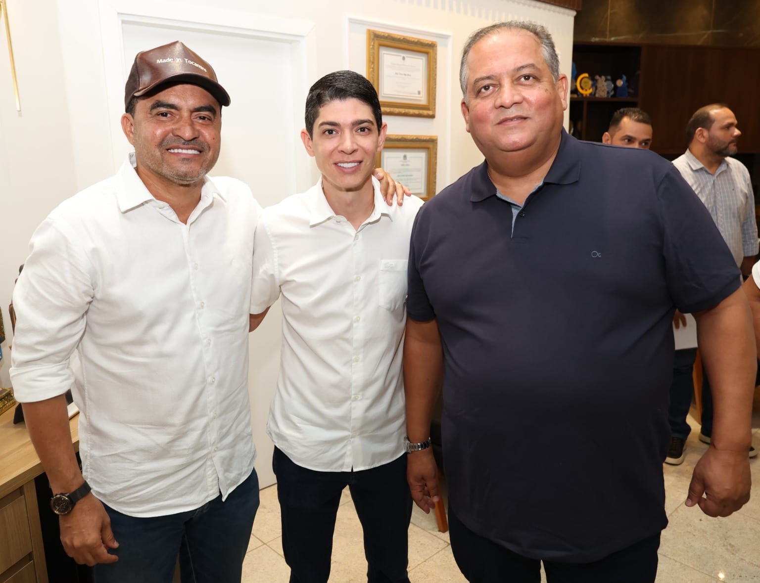 Eduardo Gomes se oferece para ajudar a resolver falta de água em Paraíso