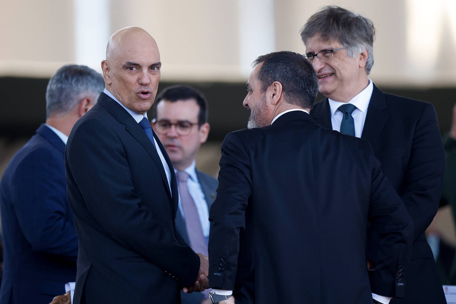 Implicação de Moraes e Gonet é inédita e torna responsabilização incerta, dizem especialistas