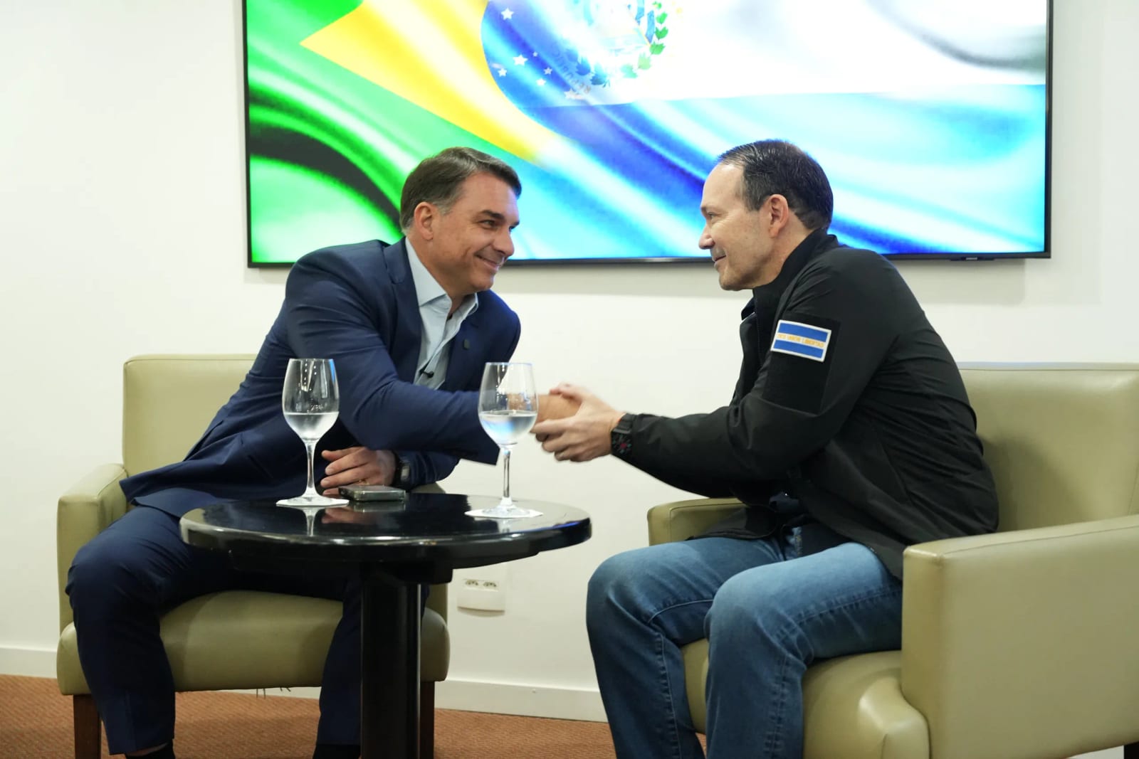 Flávio recebe ministro de El Salvador em SP e defende política marcada por violações de direitos humanos