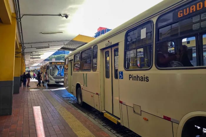 Ônibus da RMC serão gratuitos no segundo turno neste domingo (25)