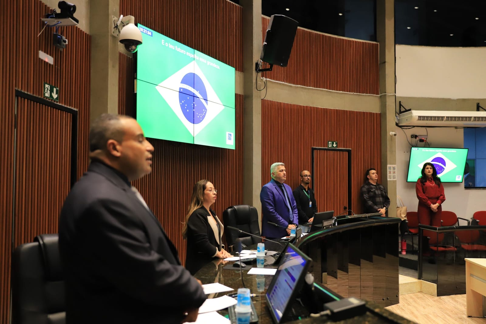 Arujá recebe autorização para financiar R$ 15,4 milhões em saúde e educação