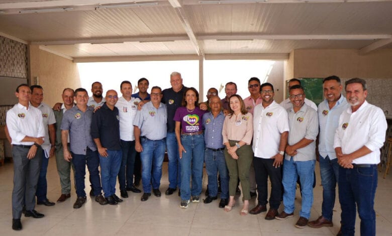 Dezenove vereadores de Aparecida de Goiânia declaram apoio a Gracinha Caiado em encontro oficial