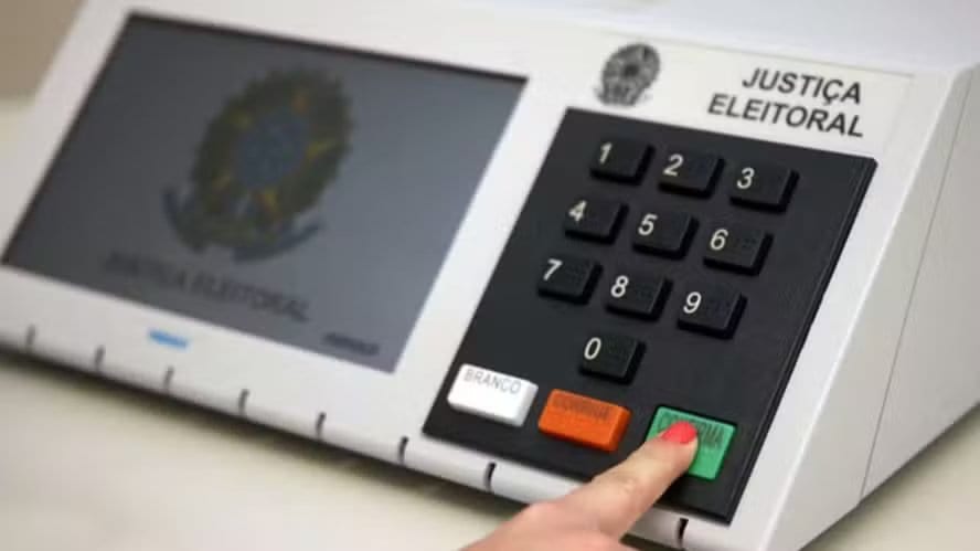 Apuração dos votos é retomada; acompanhe