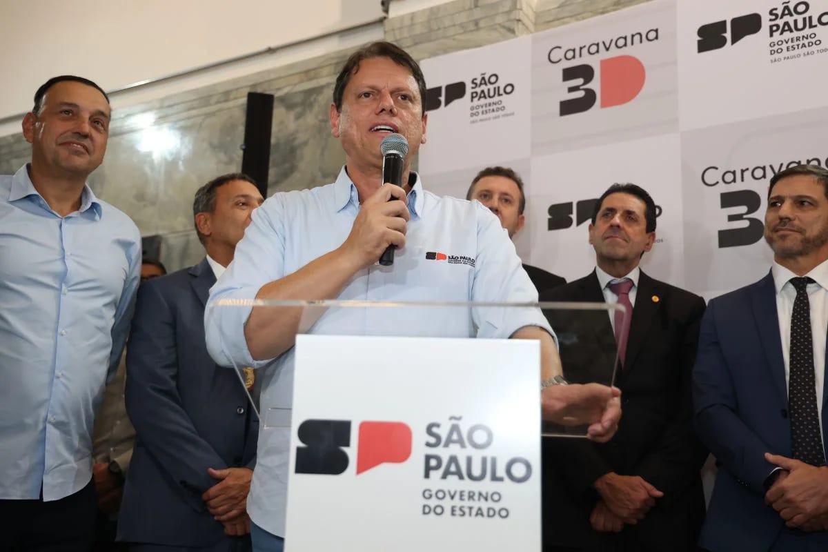 Tarcísio prevê construir 20 hospitais em quatro anos